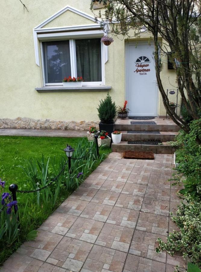 Wagner Apartman Тата Екстериор снимка